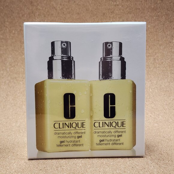 Clinique Dramatically Different Moisturizing Gel with Pump Jumbo 2 for 1 Duo - Picture 1 of 4